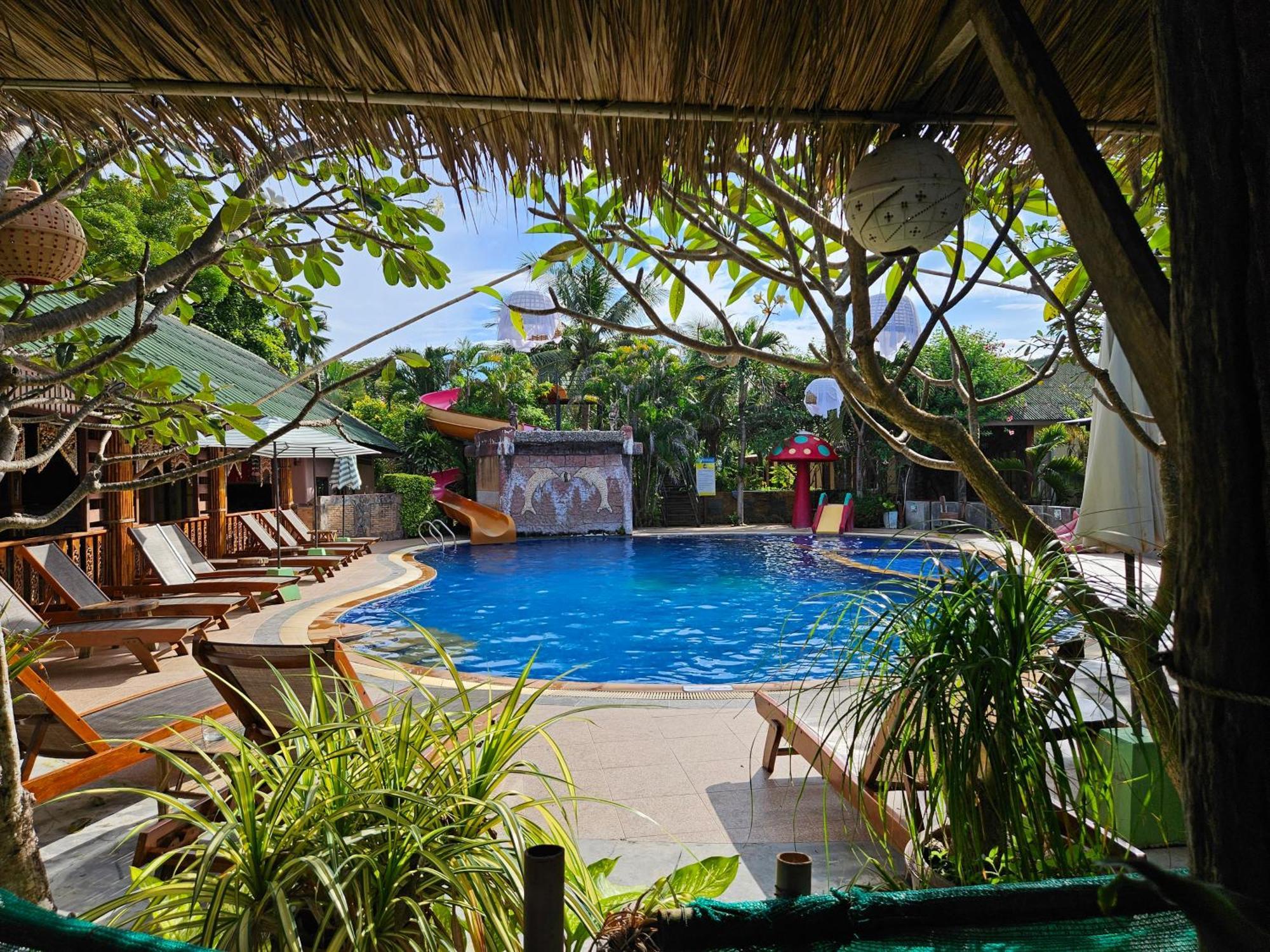 Lanta Riviera Resort - SHA Plus Ko Lanta Exterior foto